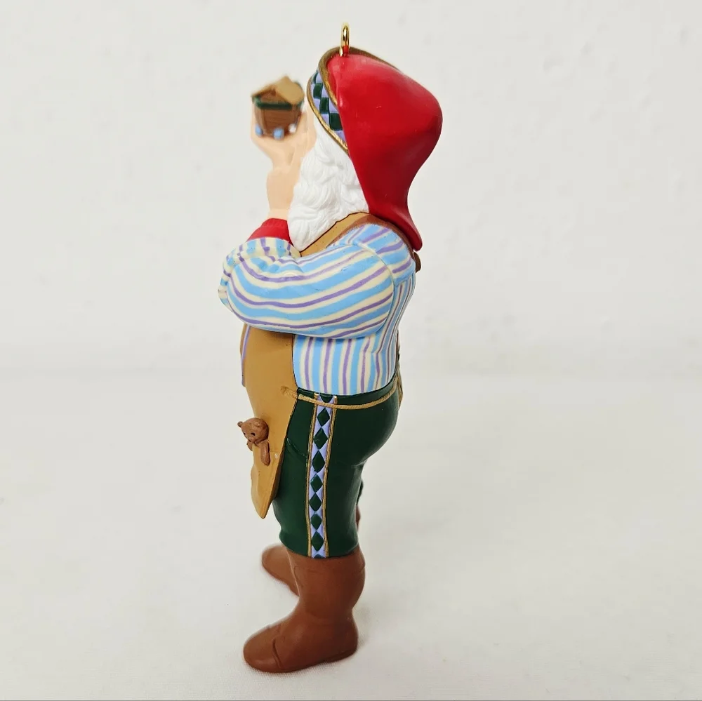 Hallmark Keepsake “The Toymaker’s Gift” Ornament 1999 Collector’s Club